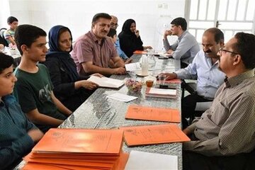مدارس هیئت امنایی خودمختار در ثبت‌نام