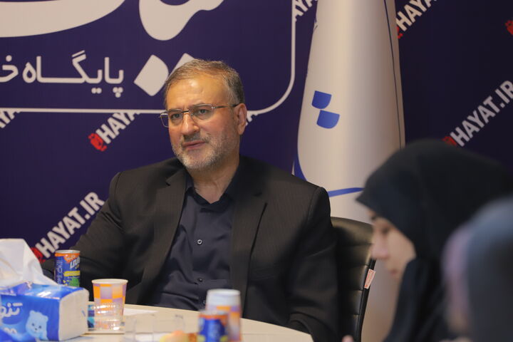 روز خبرنگار حیات