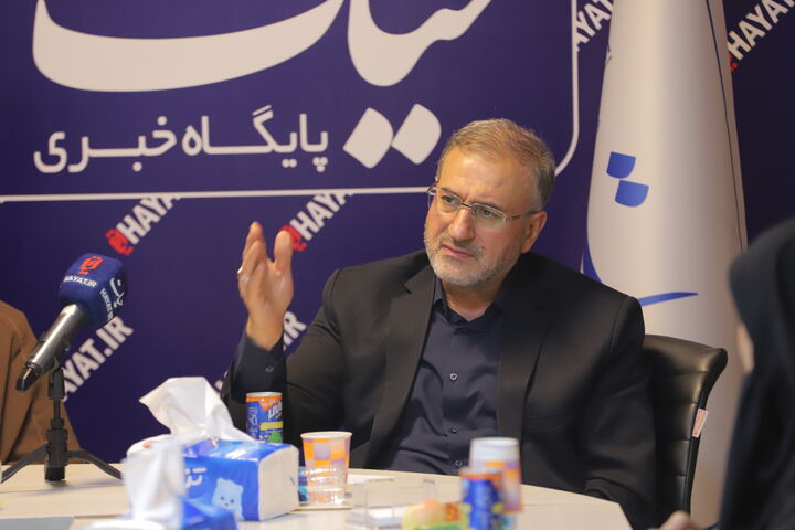 روز خبرنگار حیات