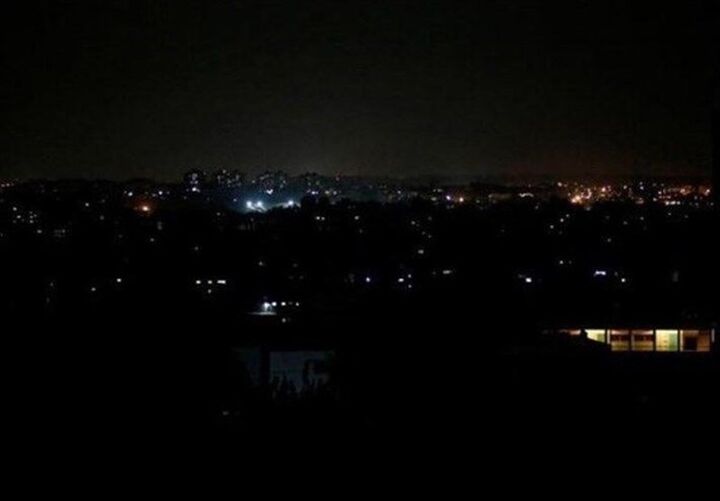 کاهش ۸ هزار مگاواتی مصرف برق کشور کاهش ۸ هزار مگاواتی مصرف برق کشور