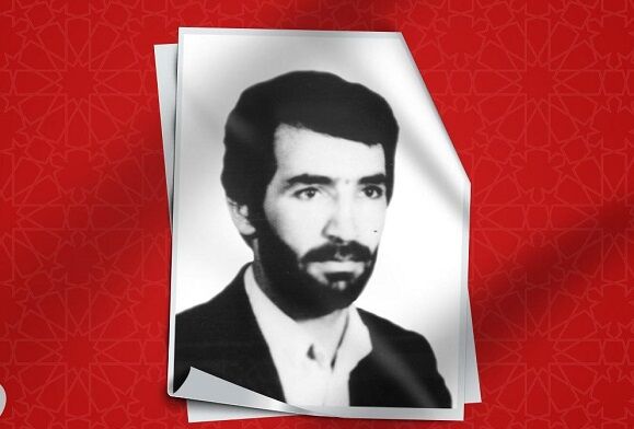 حافظ قرآن و ولایت باشید حافظ قرآن و ولایت باشید