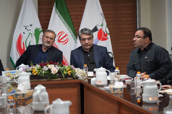 برای بهرهمندی از خرد جمعی، باید فضای حضور برای صاحبنظران باز باشد/ همدلی و اتحاد، رمز موفقیت است برای بهرهمندی از خرد جمعی، باید فضای حضور برای صاحبنظران باز باشد/ همدلی و اتحاد، رمز موفقیت است