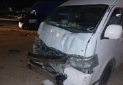 واژگونی خودرو ون/۱۲ زائر مصدوم شدند