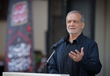 انتقاد پزشکیان از هدررفت ۷۰۰ میلیون دلار گاز مشعل
