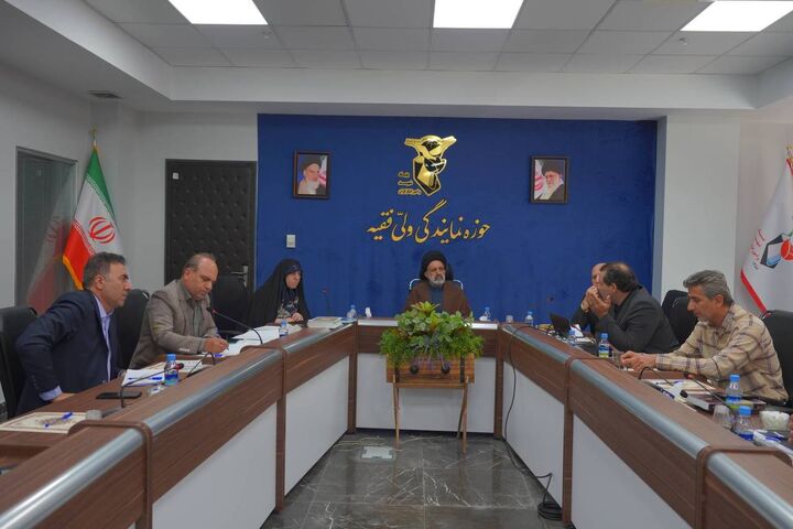 نشست نماینده ولی‌فقیه در بنیاد شهید و امور ایثارگران با معاون تعاون و امور اجتماعی