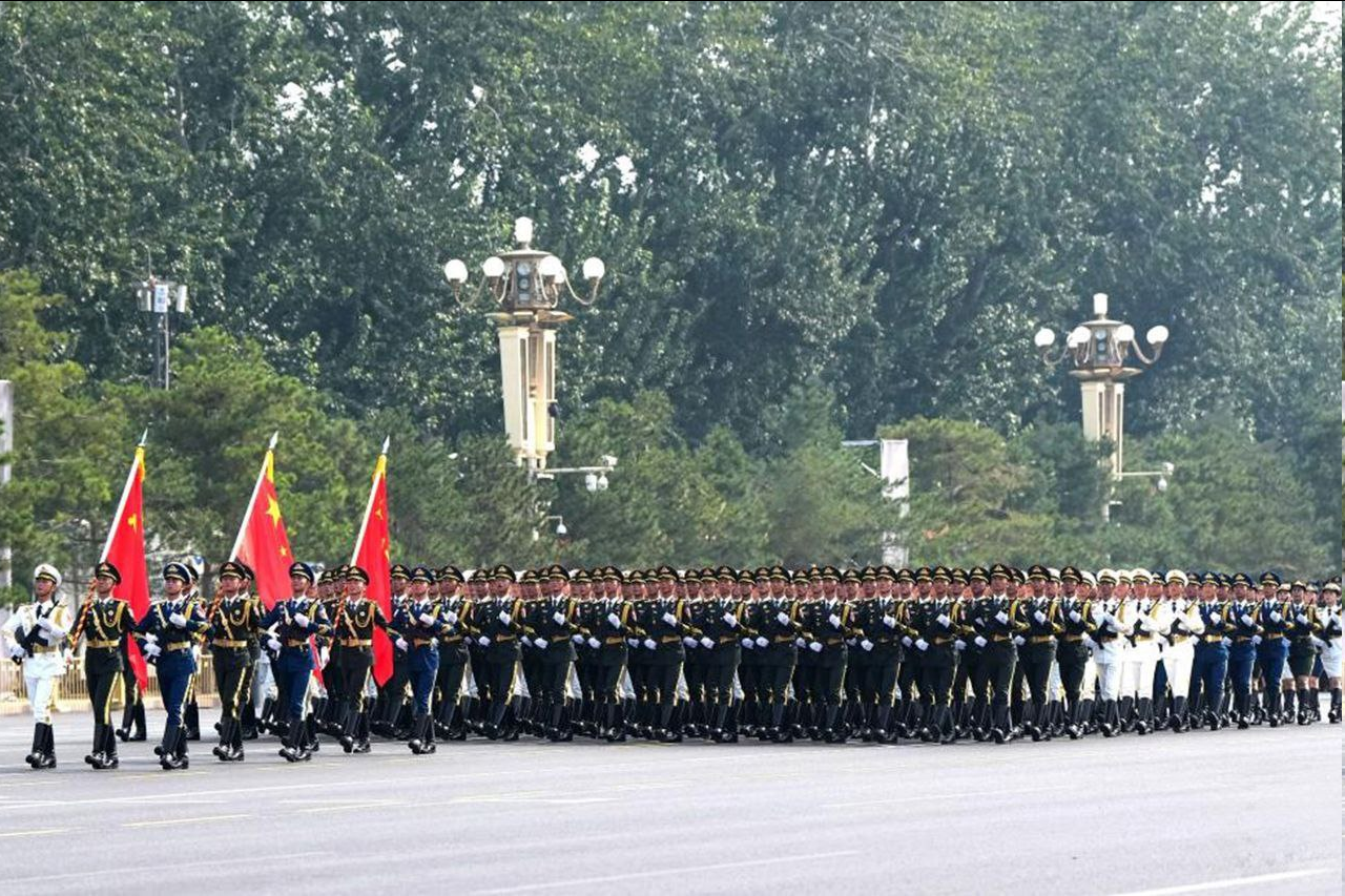 از اجلاس شانگهای تا رژه نظامی پکن/ اتحاد شرق در مقابل فشارهای غرب