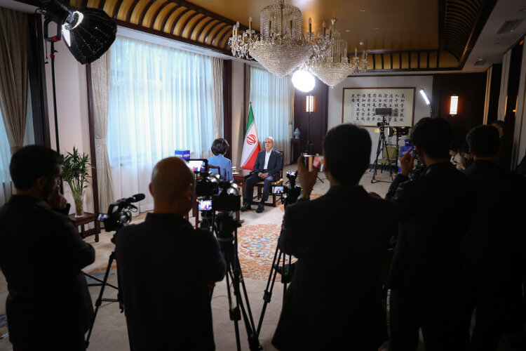 از اجلاس شانگهای تا رژه نظامی پکن/ اتحاد شرق در مقابل فشارهای غرب