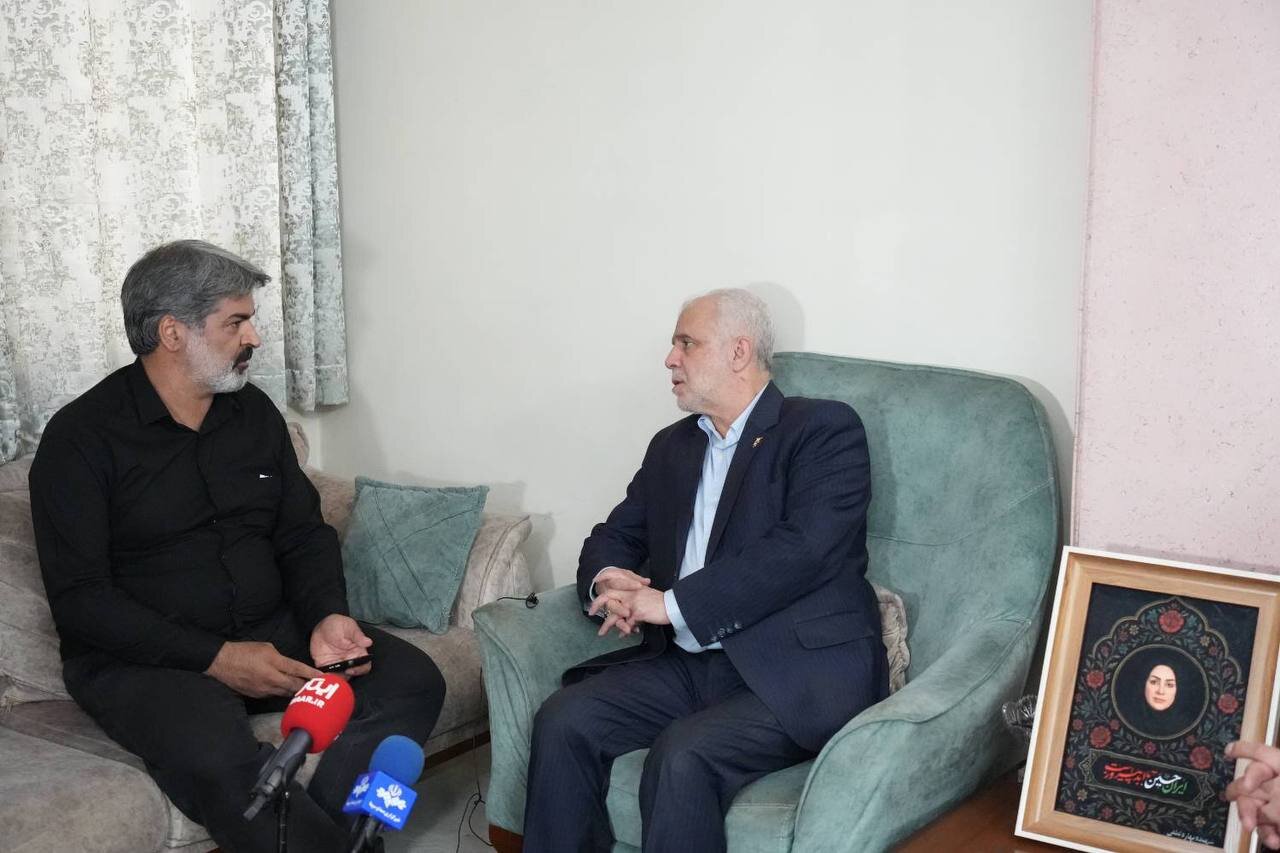 سکوتکنندگان در جنگ تحمیلی، جنایات غزه را نیز نادیده میگیرند