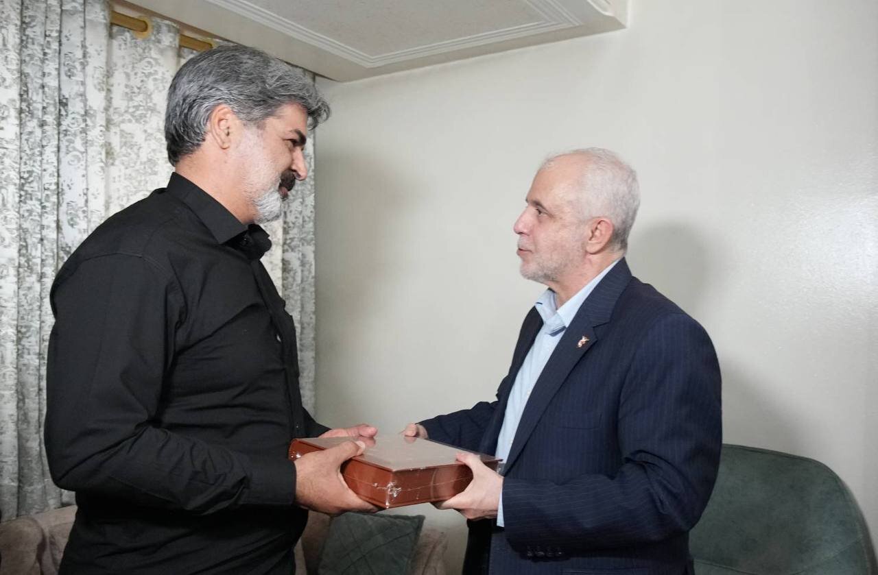 سکوتکنندگان در جنگ تحمیلی، جنایات غزه را نیز نادیده میگیرند