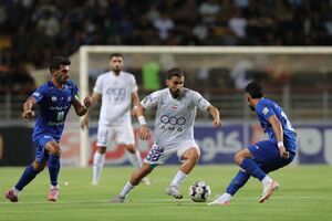 استقلال با ۳ غایب مقابل الوصل