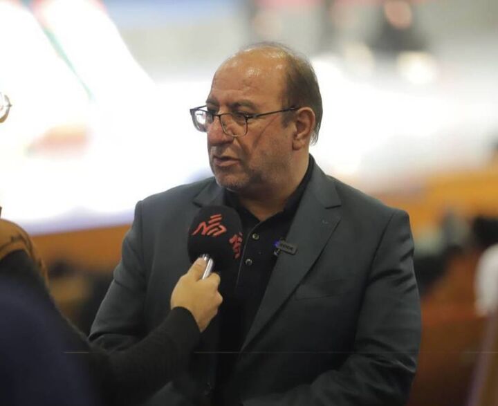 تحول بصری در سیمای مدارس منطقه۱۶ با اجرای طرح استقبال از مهر تحول بصری در سیمای مدارس منطقه۱۶ با اجرای طرح استقبال از مهر