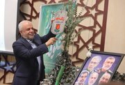 نواخته شدن زنگ ایثار در مدرسه شاهد توسط رییس بنیاد شهید/ مهندس اوحدی: امروز جای ۳۴ دانش‌آموز شهید حمله رژیم صهیونیستی در کشور خالی است