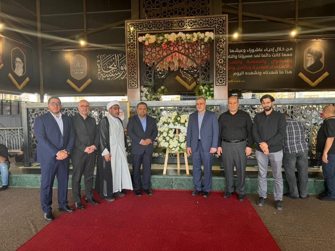 حضور رئیس بنیاد شهید و نماینده ولی فقیه در بنیاد در مراسم سالگرد شهادت سید حسن نصرالله در بیروت