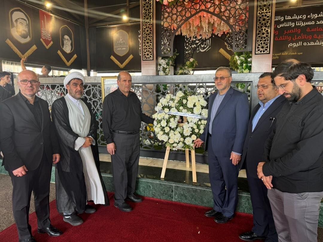 حضور رئیس بنیاد شهید و نماینده ولی فقیه در بنیاد در مراسم سالگرد شهادت سید حسن نصرالله در بیروت