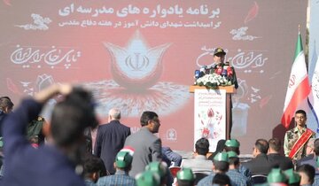 برگزاری مراسم یادواره‌های مدرسه‌ای گرامیداشت شهدای دانش‌آموز