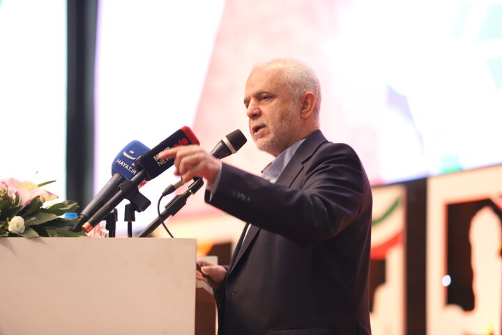 مراسم تجلیل از قهرمانان و مدال‌آوران جامعه معزز ایثارگران