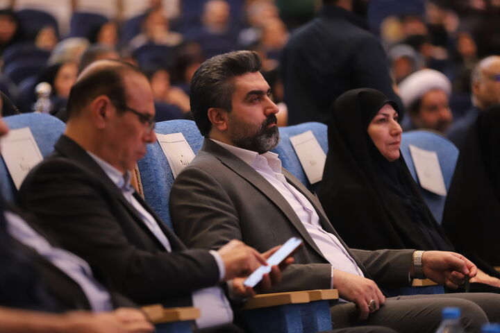 مراسم تجلیل از قهرمانان و مدال‌آوران جامعه معزز ایثارگران