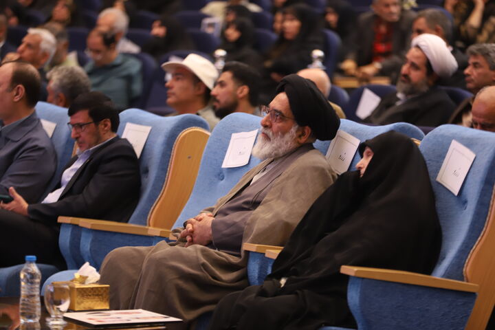مراسم تجلیل از قهرمانان و مدال‌آوران جامعه معزز ایثارگران