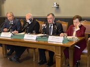 کنفرانس تجزیه‌طلبان ضدانقلاب را به جان هم انداخت