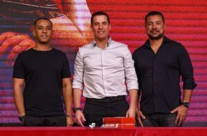 اوسمار و دستیارانش با کاروان پرسپولیس در راه تبریز