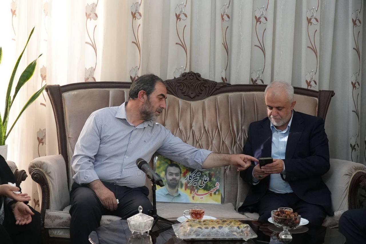 تکریم مقام خانواده‌های شهدا وظیفه اصلی دولت جمهوری اسلامی است