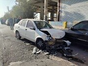 مصدومیت ۱۵ دانش آموز در تصادف ۳ خودروی سرویس مدارس