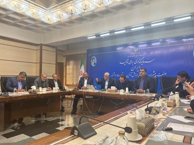 تقدیر وزیر صمت از پیگیری‌های اوحدی در خصوص واردات خودروی جانبازان