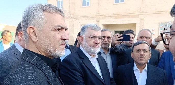 مجتمع آموزشی شهدای خدمت شهرستان بهارستان نامگذاری شد