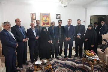 اوحدی: خواسته اول و آخر خانواده شهدا ترویج فرهنگ ایثار و شهادت است