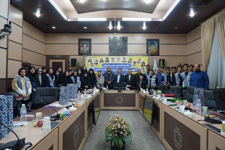 نوجوانان در قلب مدیریت محله‌ها