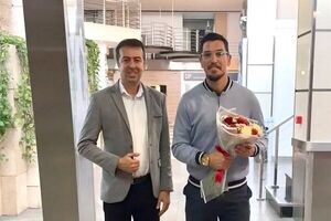 مربی جدید پرسپولیس وارد تهران شد