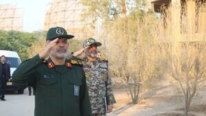 بازدید سردار وحیدی از مواضع پدافندی جنوب کشور