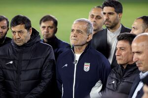 پزشکیان به جای تاج دست به کار شد