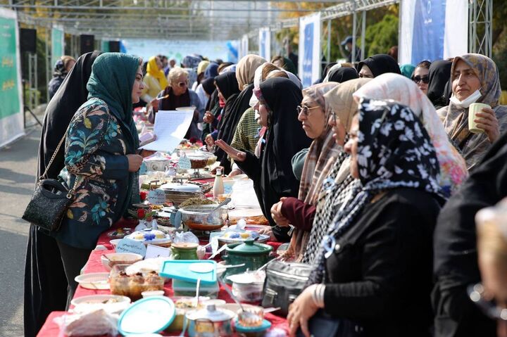 برگزاری جشنواره غذاهای سالم در منطقه ۵