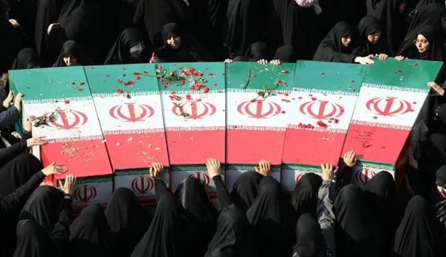 تشییع پیکر 300 شهید در سالروز شهادت حضرت زهرا (س)