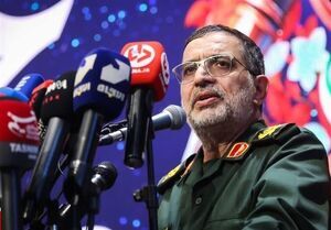 سردار نائینی: نگاه نیروهای مسلح به جنگ دانش‌افزایی است