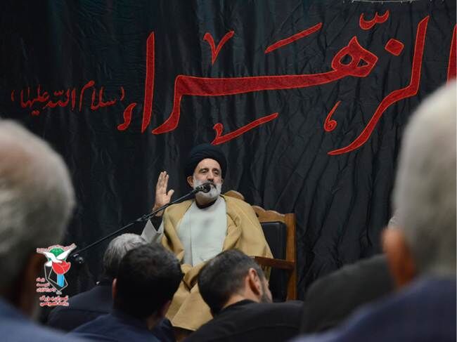 موسوی‌مقدم: بصیرت فاطمی؛ چراغ راه ایثارگران و شهیدان انقلاب اسلامی