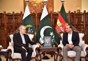 دیدار لاریجانی با فرمانده ارتش پاکستان