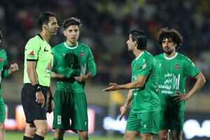 حمله به ماشین داور بازی شمس‌آذر - پرسپولیس