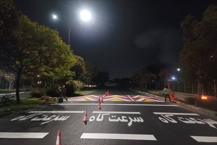 اجرای خط‌کشی محوری معابر در منطقه ۲۰