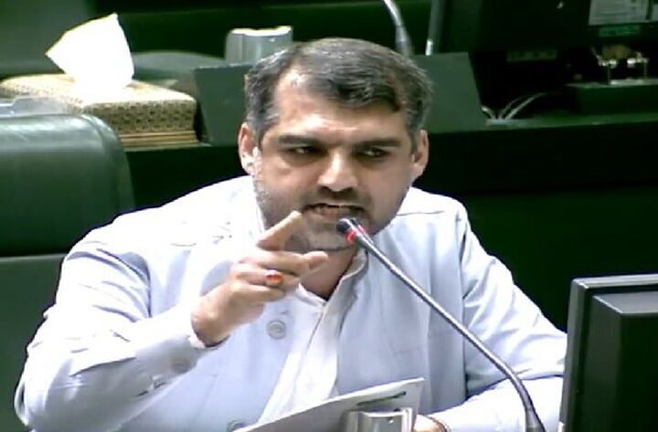 اهمال در محاکمه حسن روحانی خیانت به نظام است/ قوه قضائیه خود را مدیون مدیران پاک دست نکند