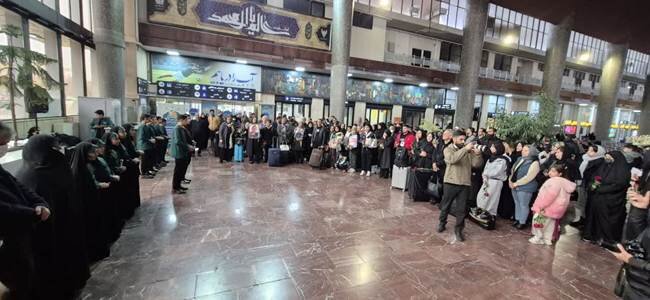 مشهد میزبان سومین کاروان خانواده شهدای زندان اوین تهران