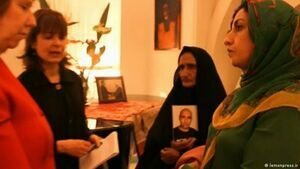 مدیریت اکانت گوهری عشقی توسط منافقین+ عکس