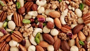 افزایش ۴۰ تا ۱۰۰ درصدی قیمت آجیل و خشکبار