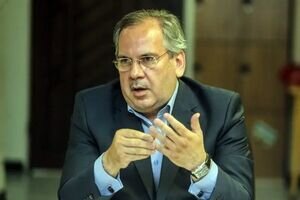 سریع‌القلم با این یاوه‌گویی خود را از اعتبار انداخت