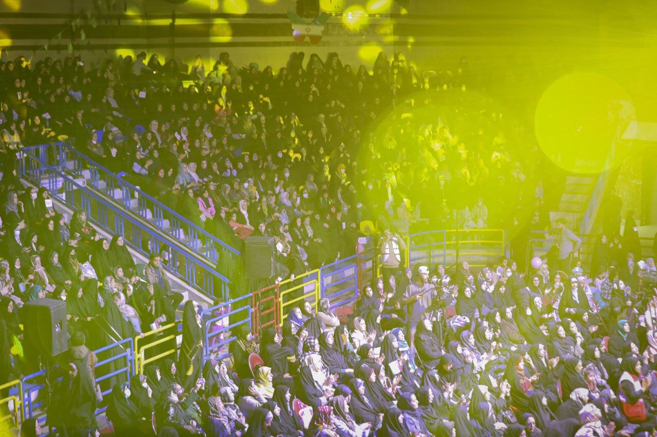 چهارمین جشن بزرگ «ایرانبانو» برگزار شد