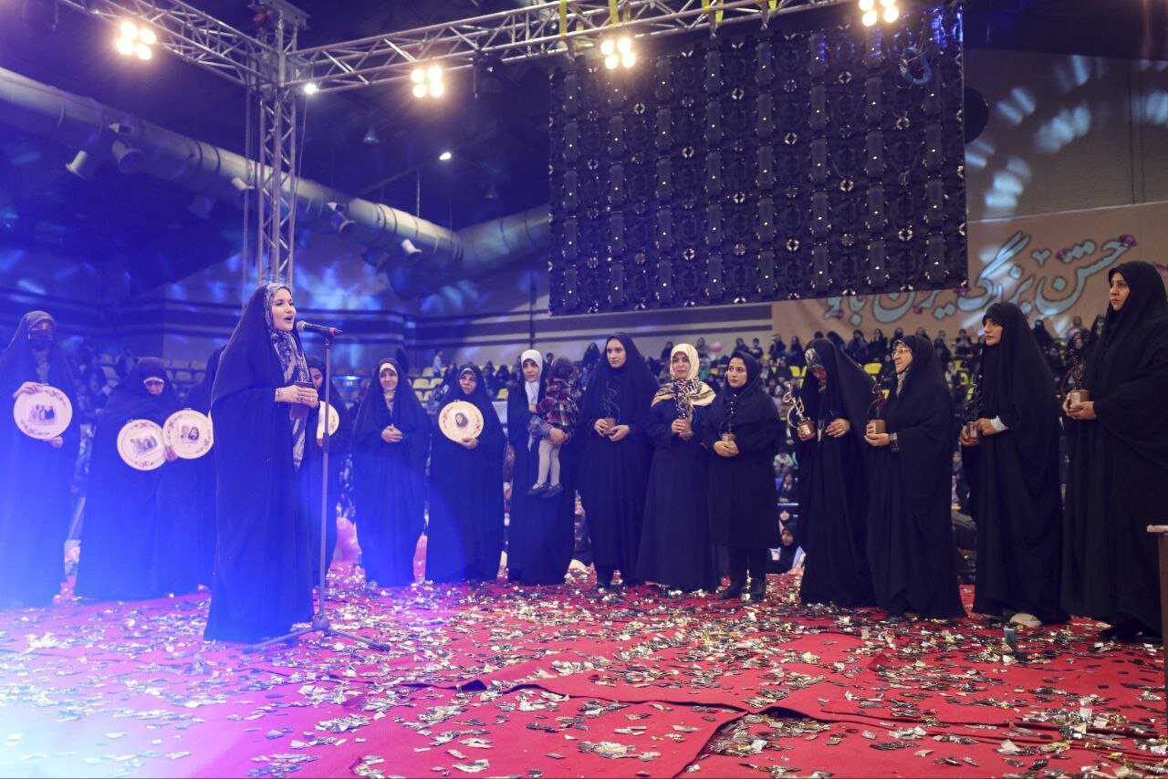 چهارمین جشن بزرگ «ایران‌بانو» برگزار شد