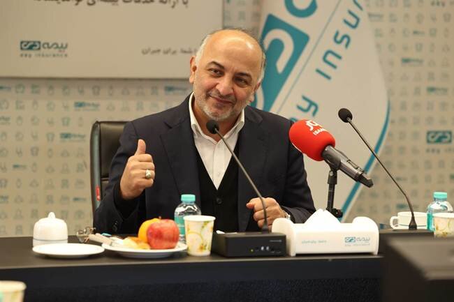 مدیرعامل بیمه دی: رئیس بنیاد شهید حمایت‌های ویژه‌ای از نخبگان دارد