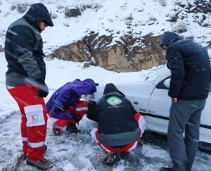 رهاسازی ۵۹۱ خودروی گرفتار در برف و سیلاب