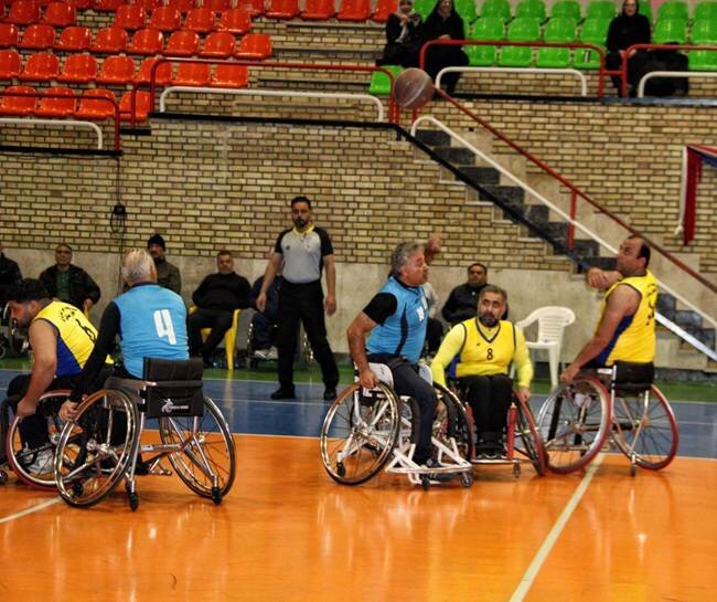آیین اختتامیه مسابقات بسکتبال با ویلچر ایثارگران سراسر کشور برگزار شد
